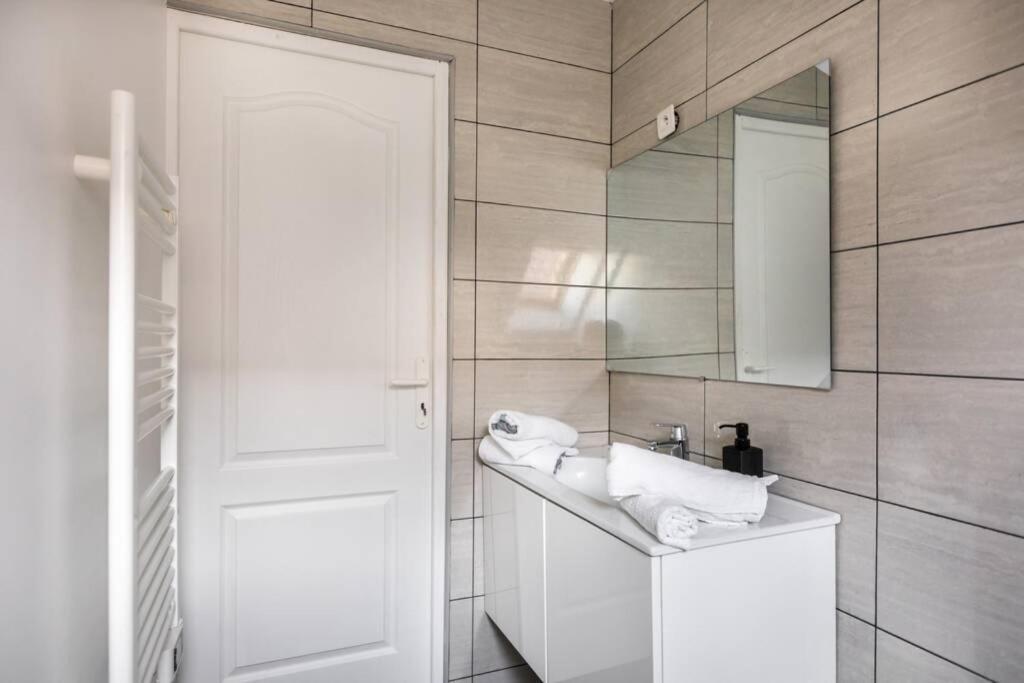 Grand Confort, Appartement Osny Exterior photo